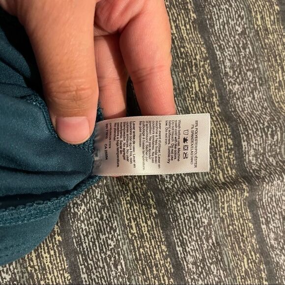 4/$25 - New Balance Teal Workout Leggings - Picture 4 of 5